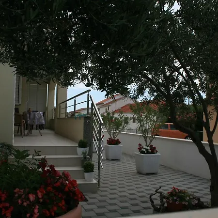 White Anchor Apartman Vodice