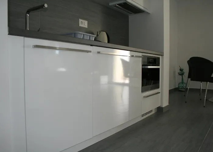 Apartment White Anchor *