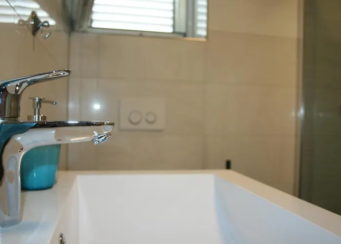 White Anchor Apartman Vodice