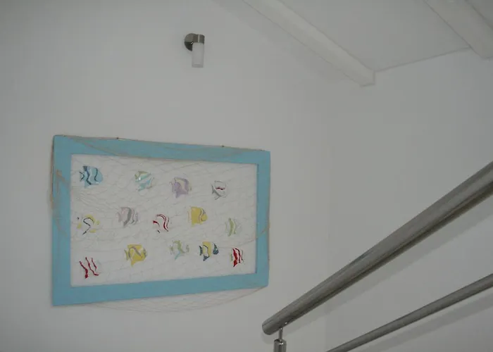 Apartment White Anchor